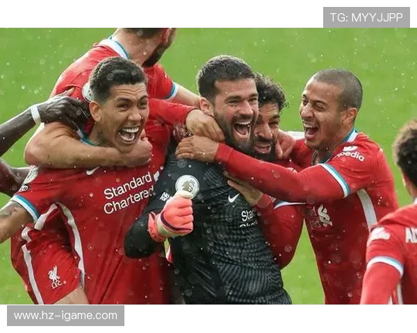 利物浦与西布朗激战正酣赛果揭晓精彩瞬间回顾 利物浦与西布朗激战正酣赛果揭晓精彩瞬间回顾